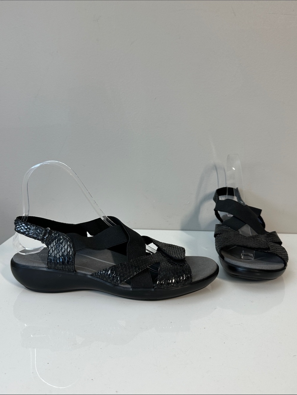 Rockport Womens Black Sandals Size 9